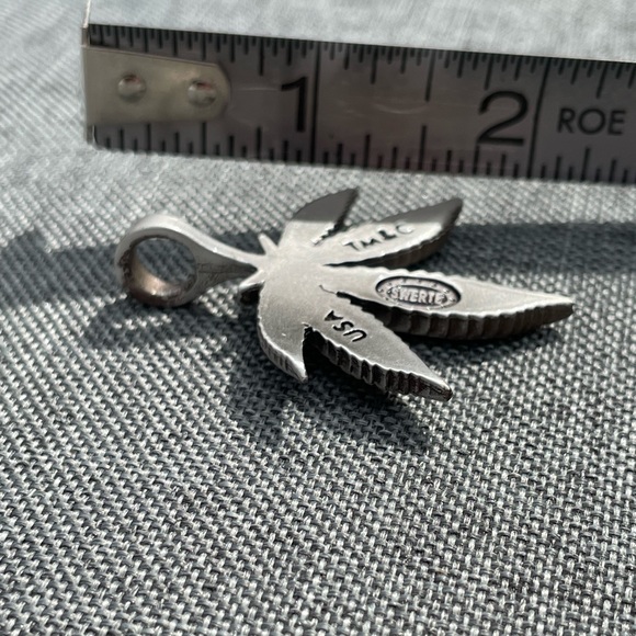 Pot Leaf Silver or Pewter? Necklace / Bracelet Pendant Charm TM&C - Picture 3 of 7